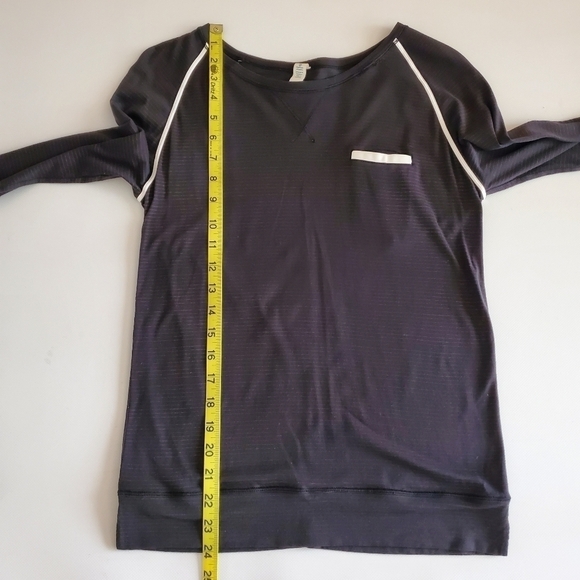 1045 * Lululemon Athletica Weightless Crew Top Reflective Black Size 2/XS - Picture 10 of 11